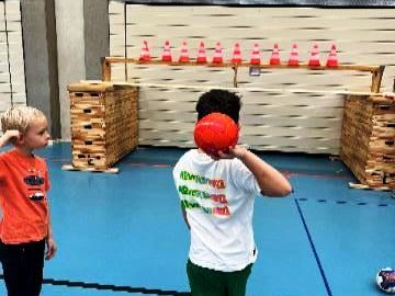 Handballaktionstag - Grundschule mit der HSG-OLE